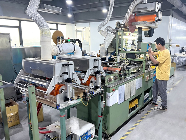 01-PUR Laminating Machine