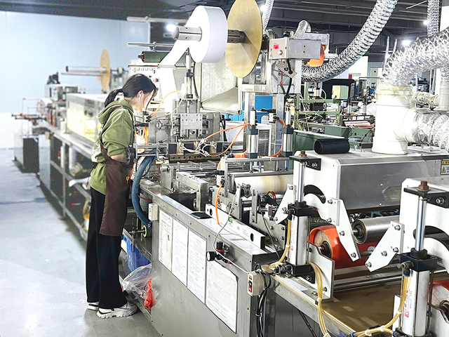 02-Adhesive Coating Machine